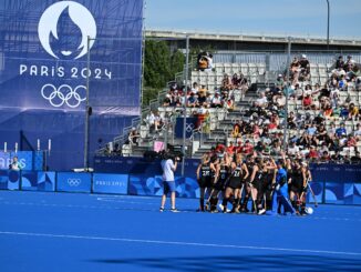 1670396b 17b0 895d 9ffb f1e66bb2ed19 326x245 - HOCKEY-DAMEN FAHREN ERSTEN SIEG IM ERSTEN SPIEL EIN